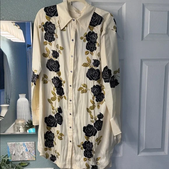 Free People Cream Button-Up Shirt with Black and Gold Rose Print - Picture 2 of 4